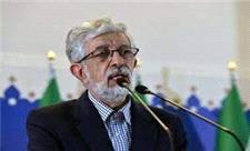 روزنامه جمهوری اسلامی : هیچکس از ترک جلسه سخنرانی حدادعادل توسط حاضران اذیت نمی شود، اما این اخلاق را بزرگترها به جامعه آورده اند