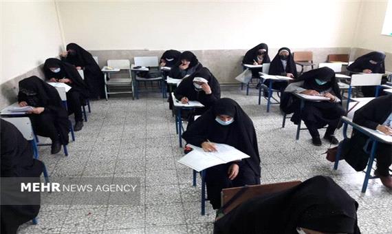 آزمون سراسری اعطای مدرک تخصصی به حافظان قرآن در اردبیل برگزار شد