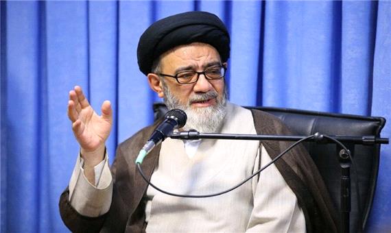 امام جمعه تبریز: روحانیون و مبلغان تنها به منبرها اکتفا نکنند