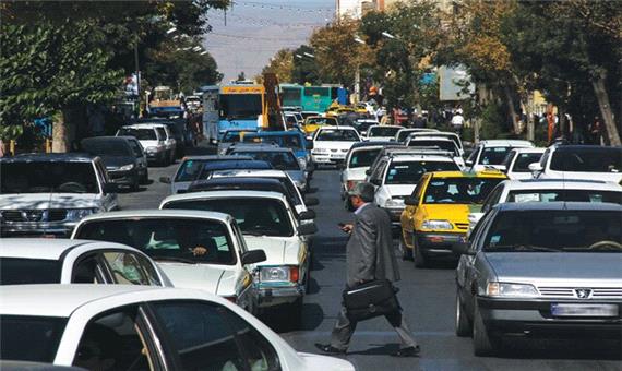 تک سرنشینهای بی هدف گره ترافیک ارومیه را کور کردند