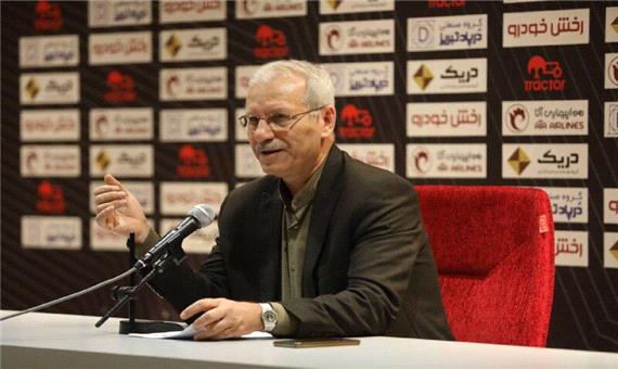 نصیرزاده: خمز نگاه ویژه‌ای به بازیکنان تیم‌های پایه تراکتور دارد