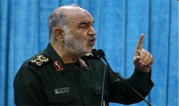 فرمانده کل سپاه: ما را تهدید نبرد نظامی می‌کنند؛ برای هر سناریویی آماده هستیم و دارای راهبرد نظامی هستیم