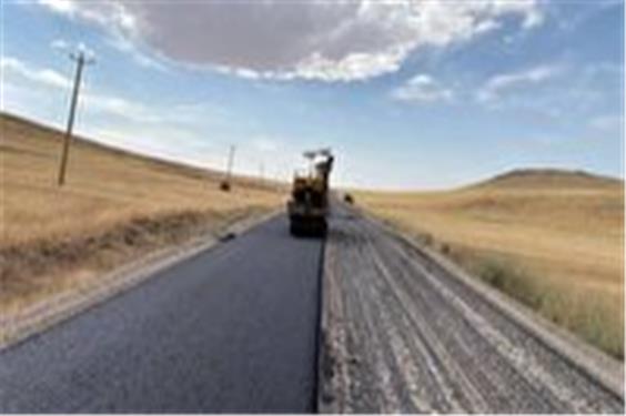 آسفالت راه روستایی در باروق
