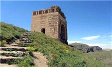 قلعه ضحاک عجبشیر جلوه ای از استقامت و پایداری مردم خطه آذربایجان