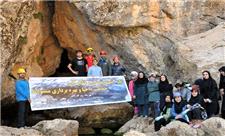 غار سراب باباحیدر در روز غار پاک از زباله پاکسازی شد
