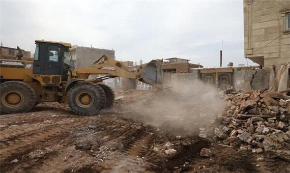 آواربرداری 74 واحد مسکونی تخریبی در مناطق زلزله زده خوی آغاز شد