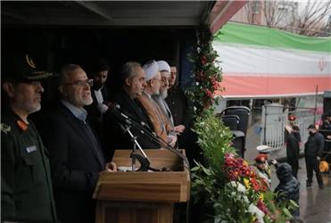 آذربایجان در خط مقدم دفاع از انقلاب ایستاده است آذربایجان در خط مقدم دفاع از انقلاب ایستاده است