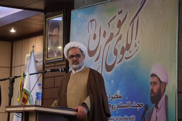 موضوع «مادری» همواره در فرهنگ ایرانی اسلامی یک ارزش محسوب می‌شود