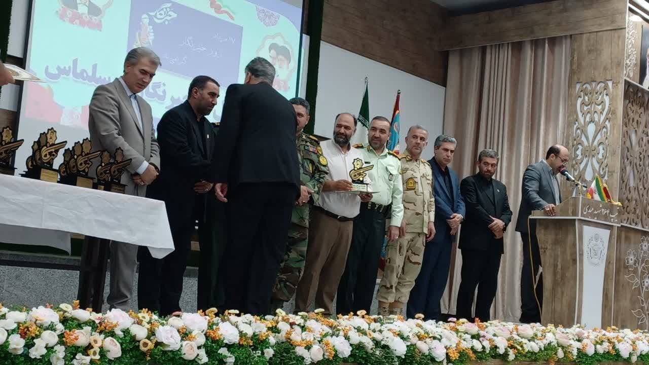 پیام آذری