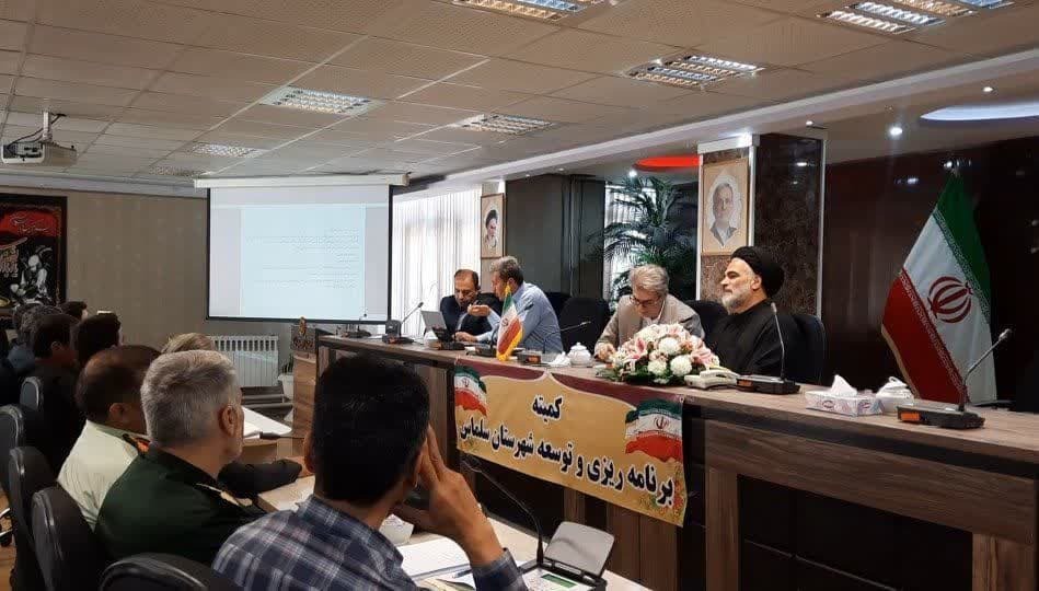 پیام آذری