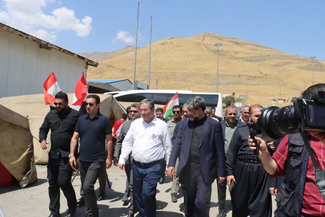 بازدید رئیس کل دادگستری آذربایجان غربی از خدمت رسانی به زائران اربعین حسینی در مرز تمرچین