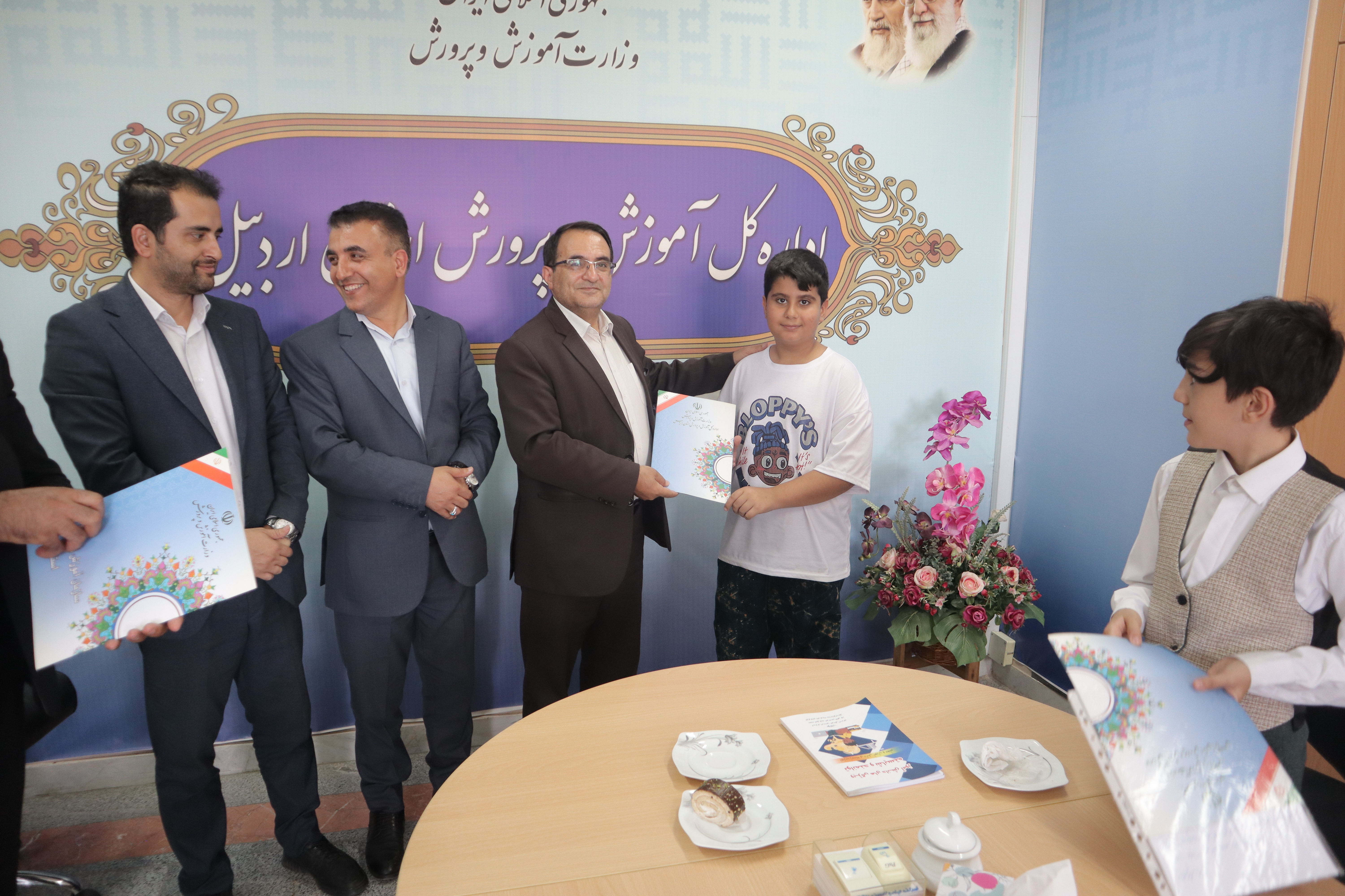 پیام آذری