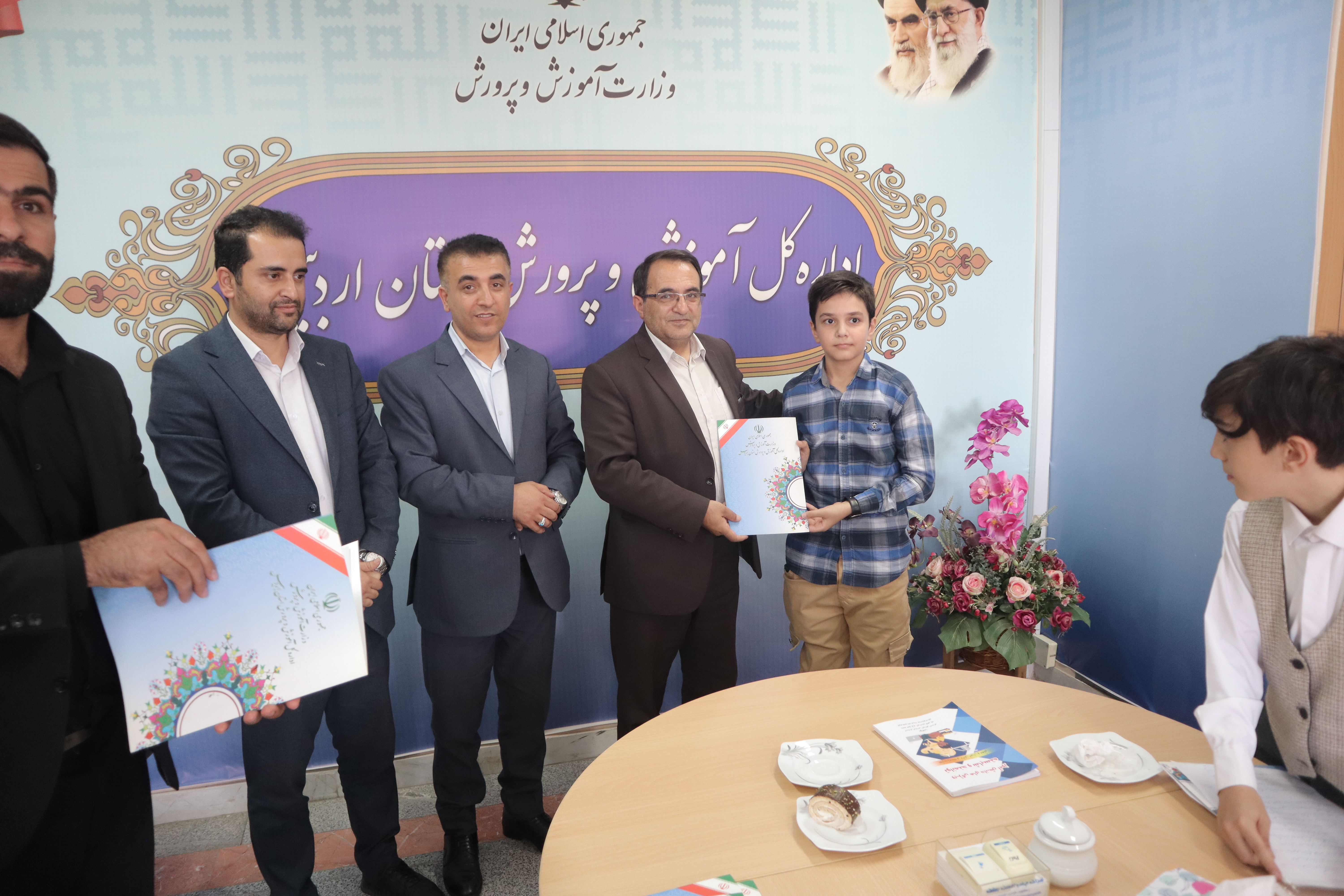 پیام آذری
