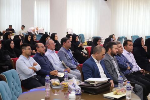 پیام آذری