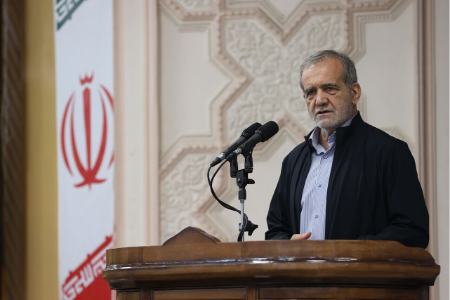 پزشکیان: با شعار دادن که نمی‌شود مملکت را درست کرد