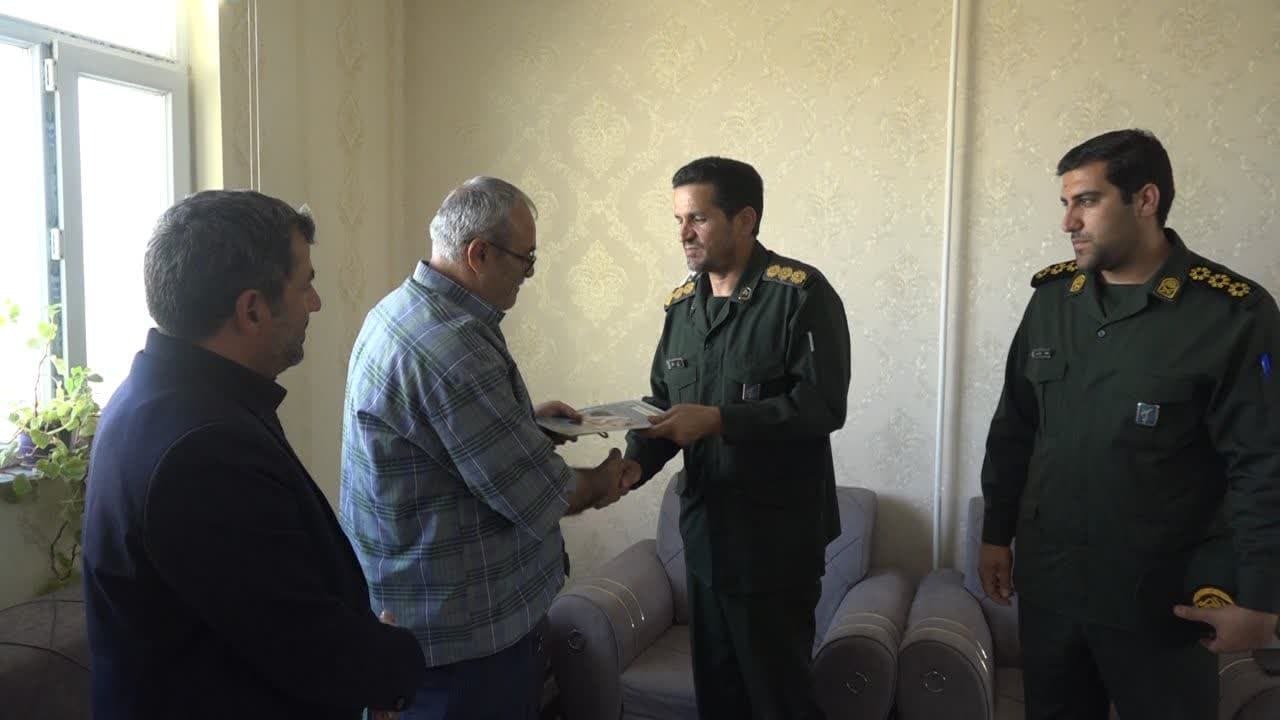 پیام آذری