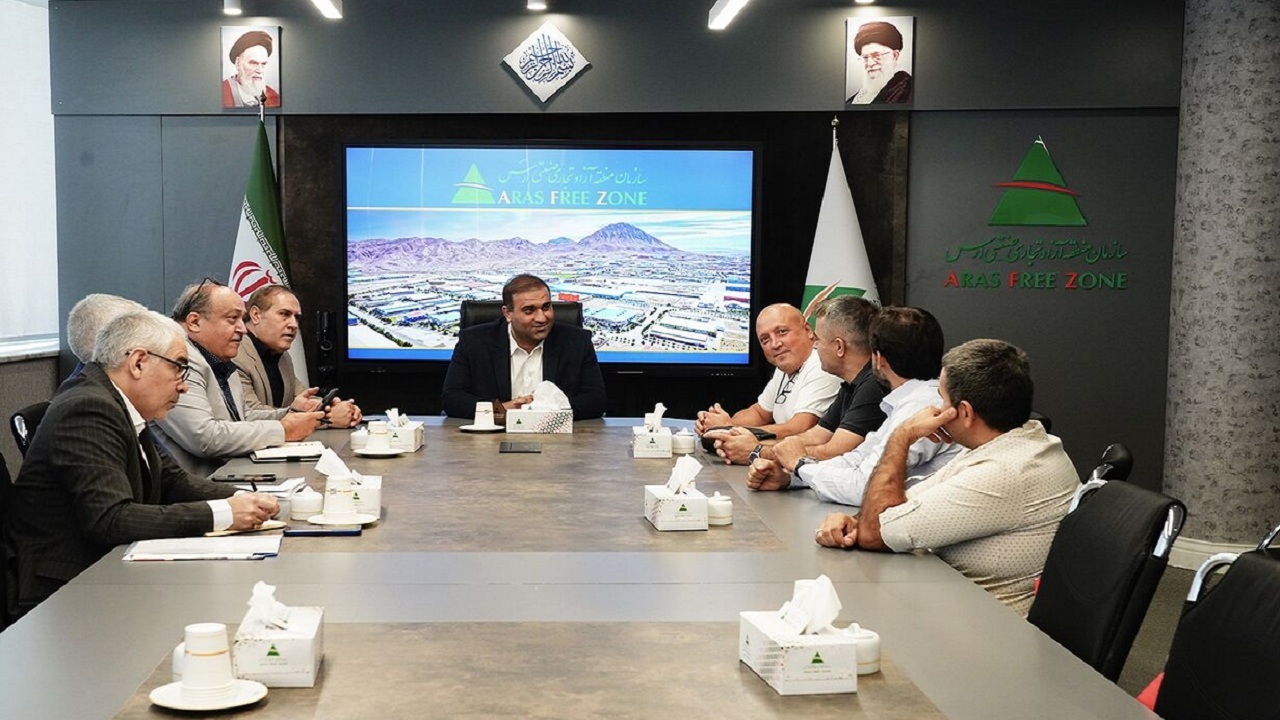 پیام آذری