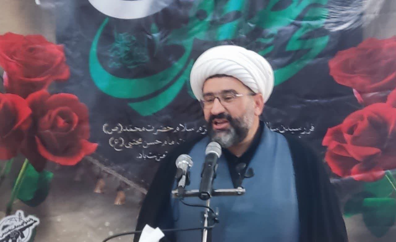 پیام آذری