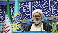 باید در مقابل دشمن و طاغوت ایستاد