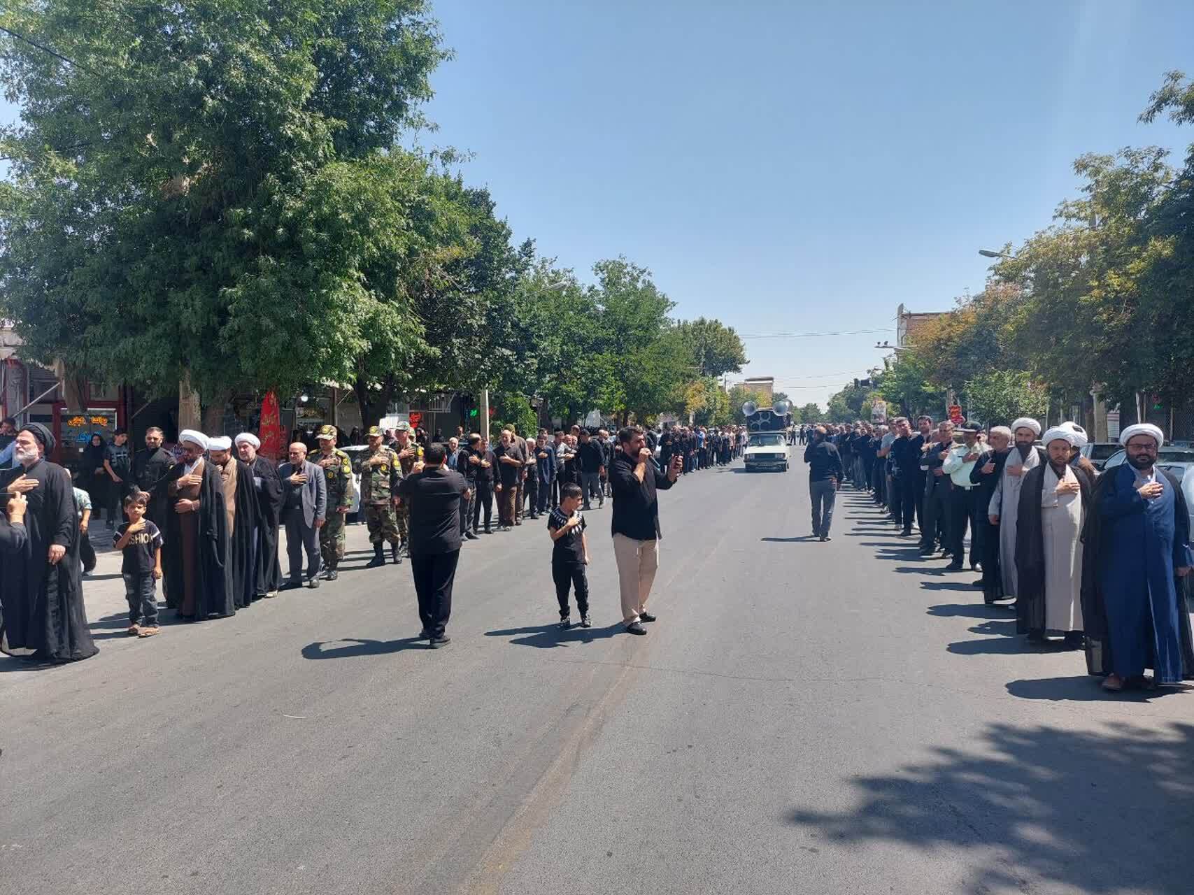 پیام آذری