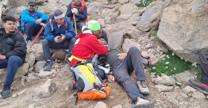 نجات چهار کوهنورد مفقود شده در ارتفاعات مشگین‌شهر