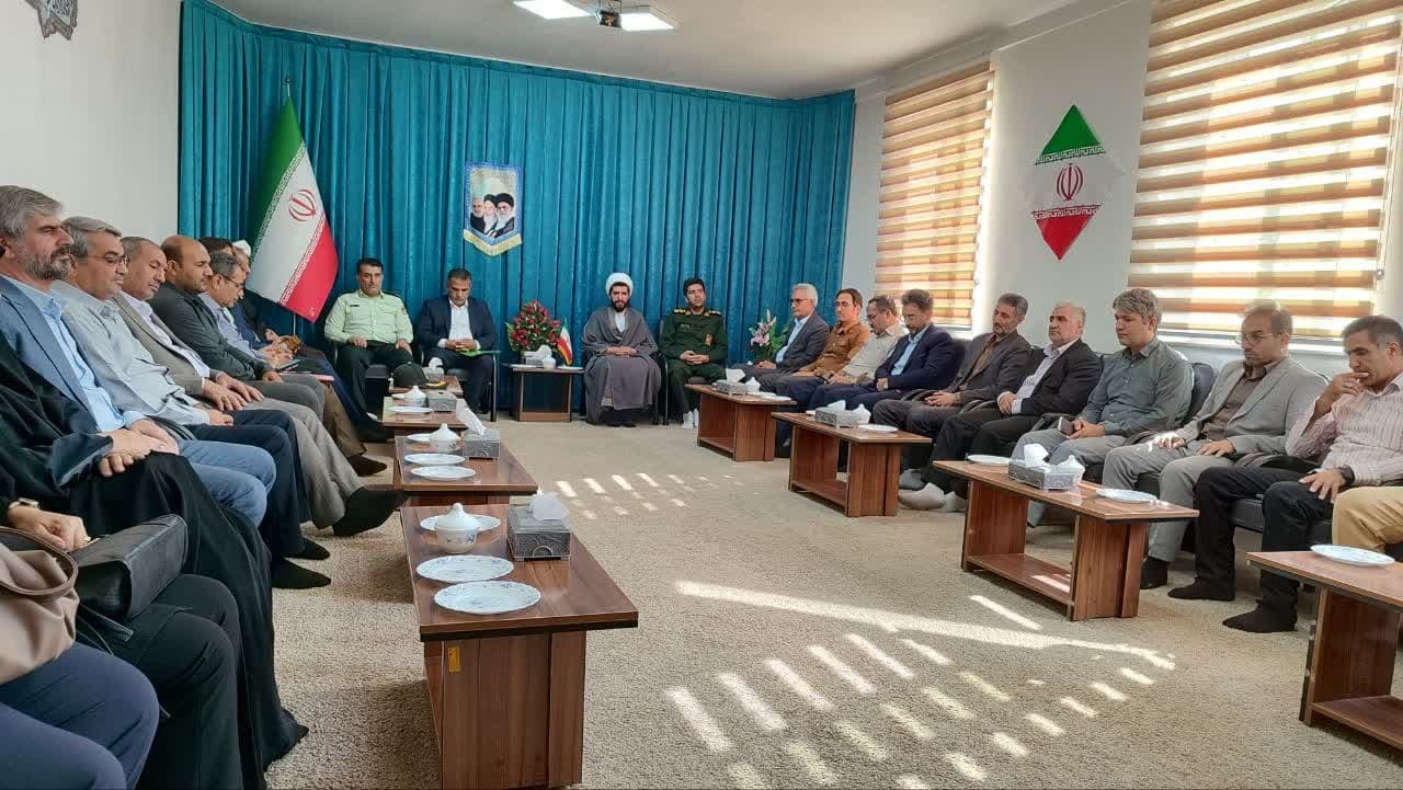 پیام آذری