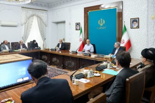 اولویت در ارتقای کیفیت آموزشی، بهره‌مند شدن دانش‌آموزان نیازمند از آن است