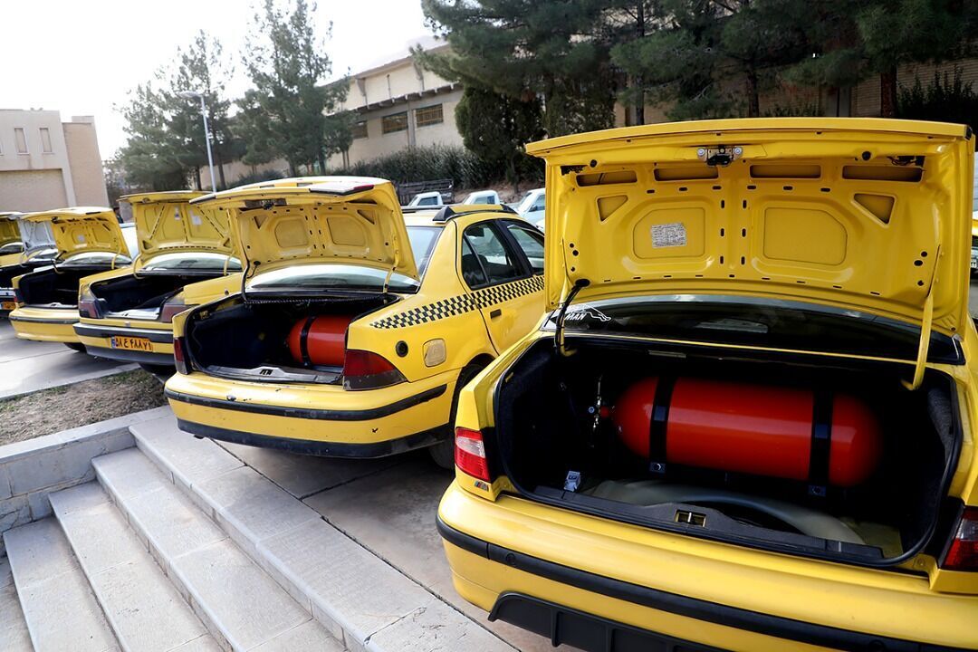 پیام آذری
