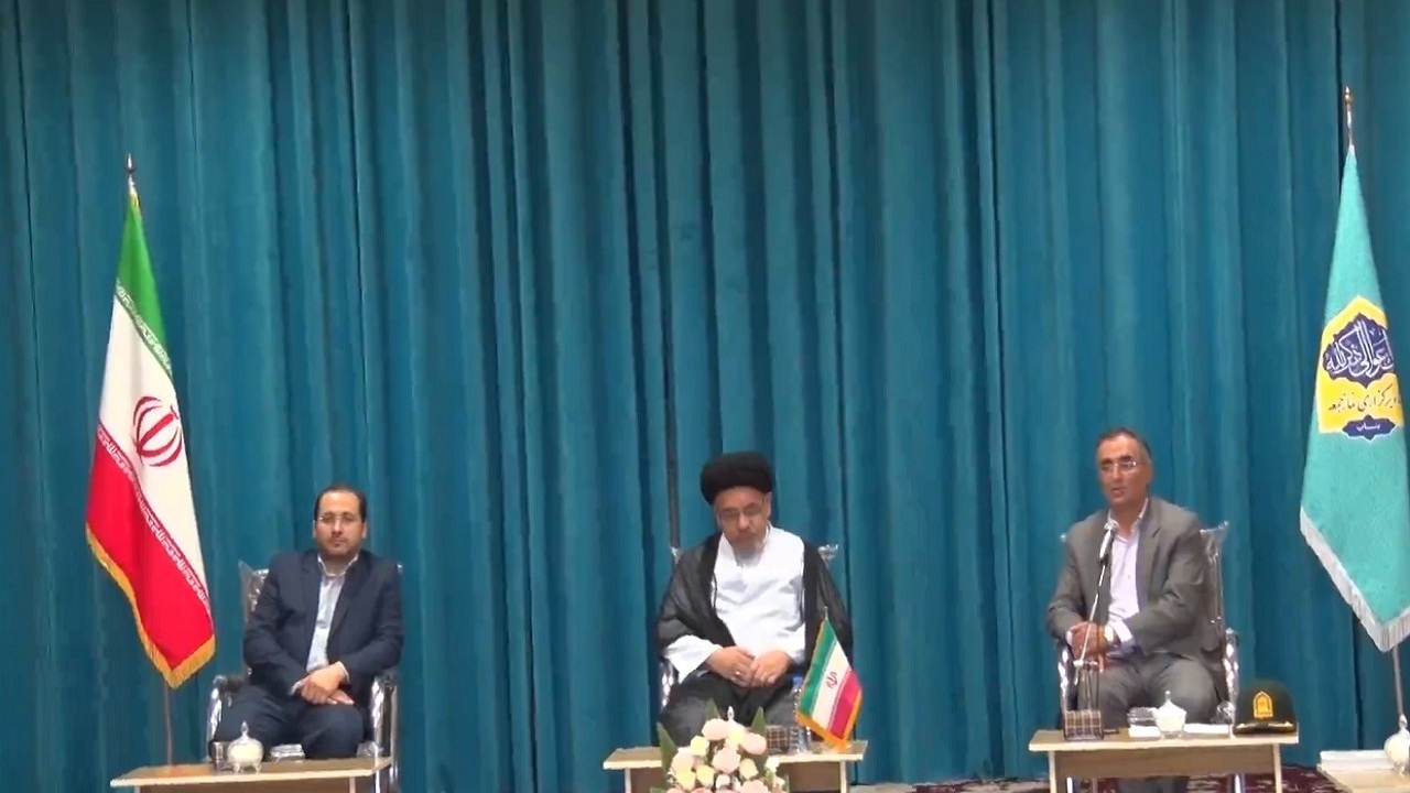 پیام آذری