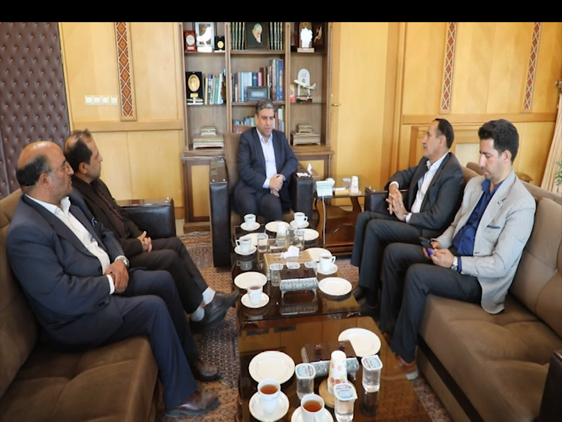 پیام آذری