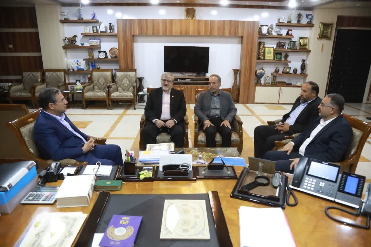 پیام آذری