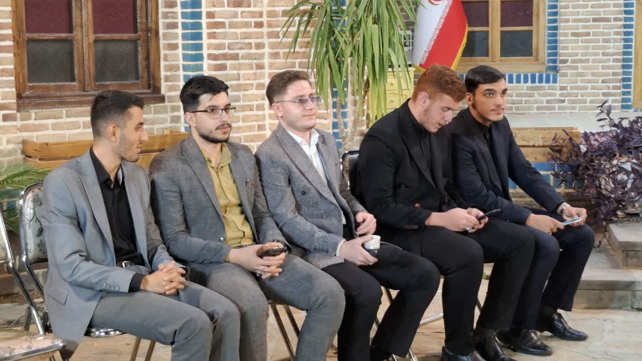 پیام آذری