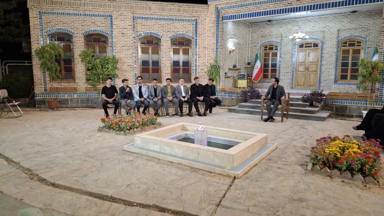 پیام آذری