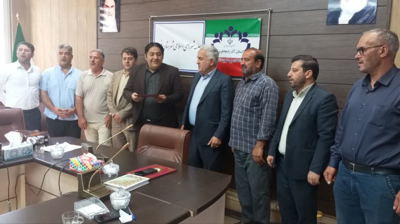 پیام آذری