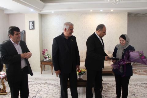 پیام آذری