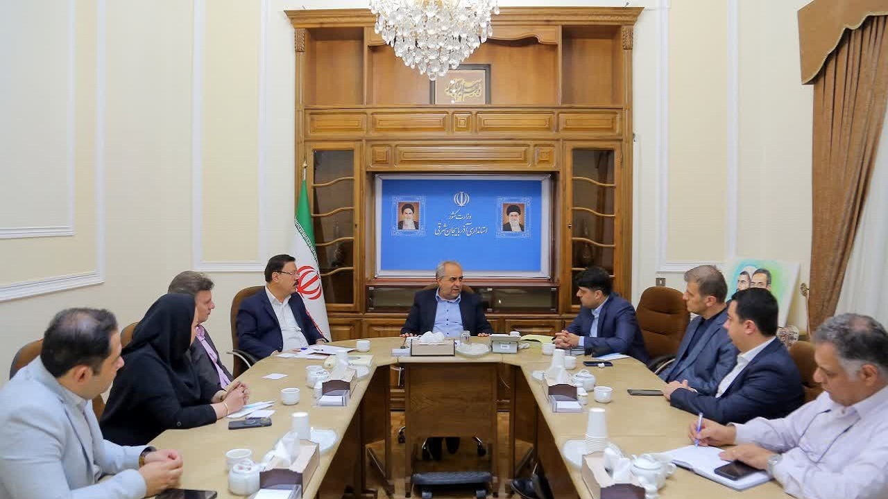 پیام آذری