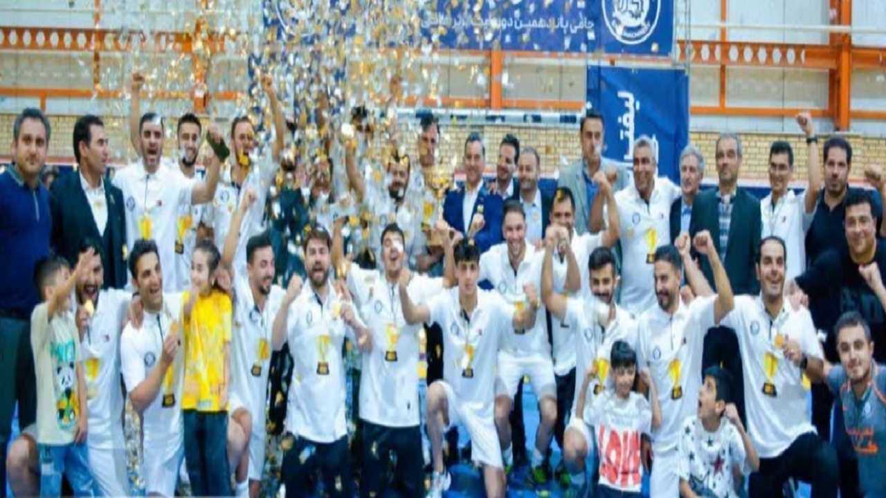 پیام آذری