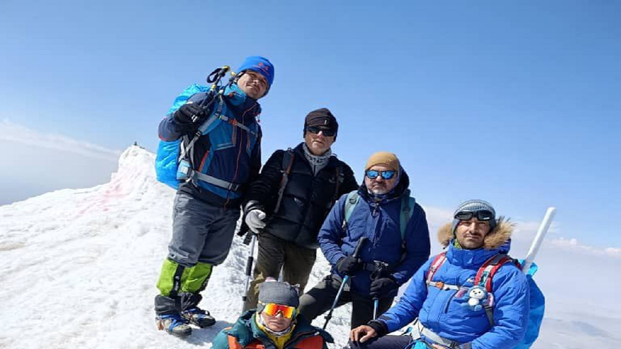 پیام آذری