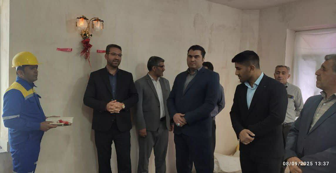 پیام آذری