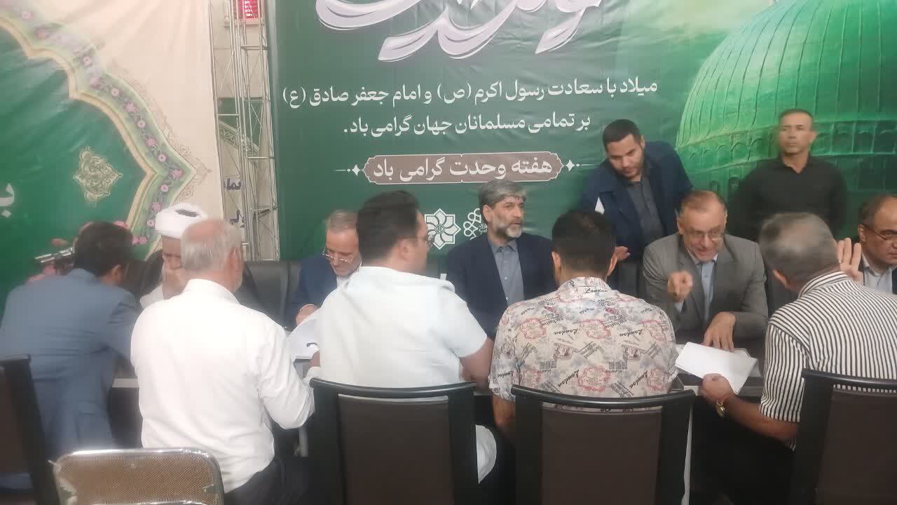 ۶۵مدیر دادگستری آذربایجان غربی  درخدمت مردم همزمان با میلاد پیامبر رحمت