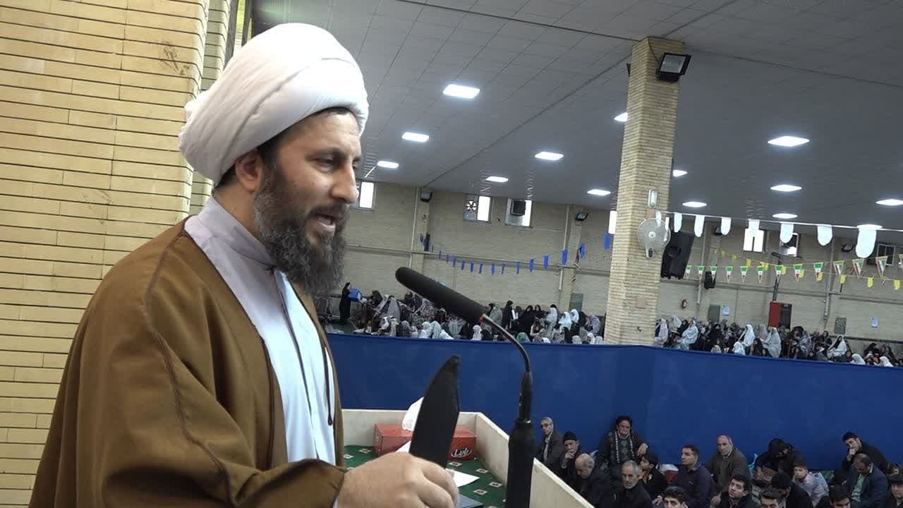 پیام آذری