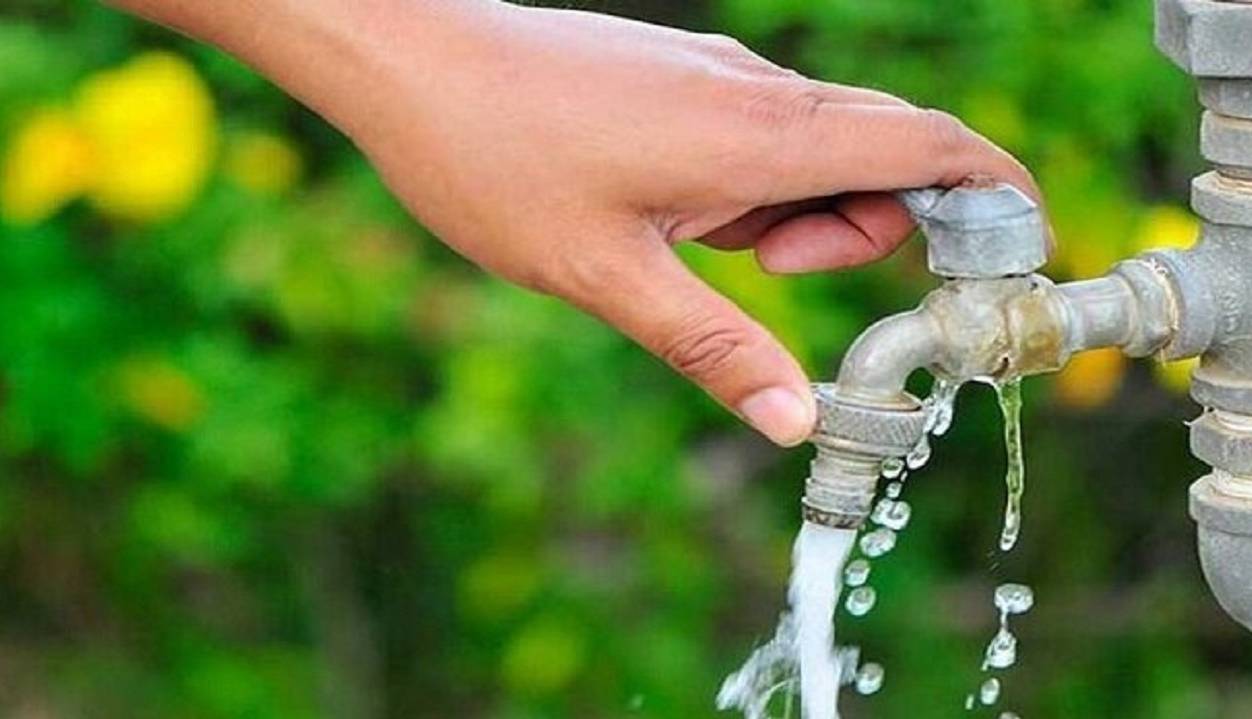 شستشوی فرش منجر به پلمب کنتور آب بلوک مسکونی در سهند شد