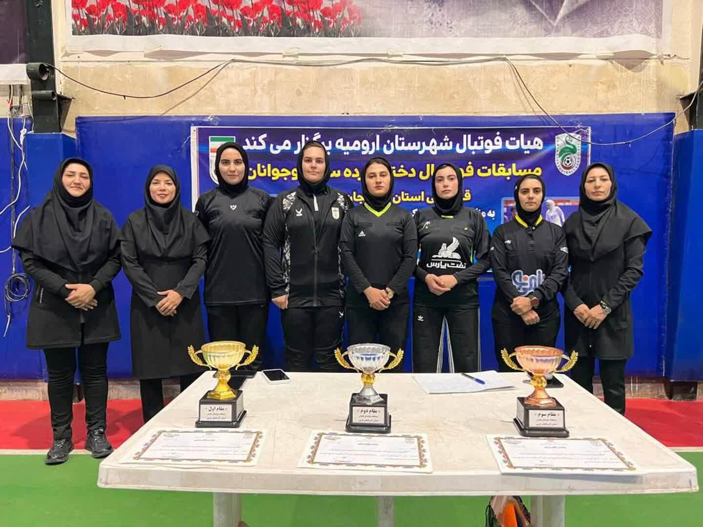 پیام آذری