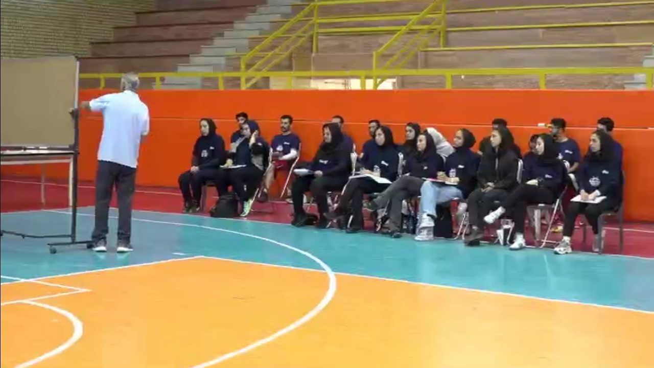پیام آذری
