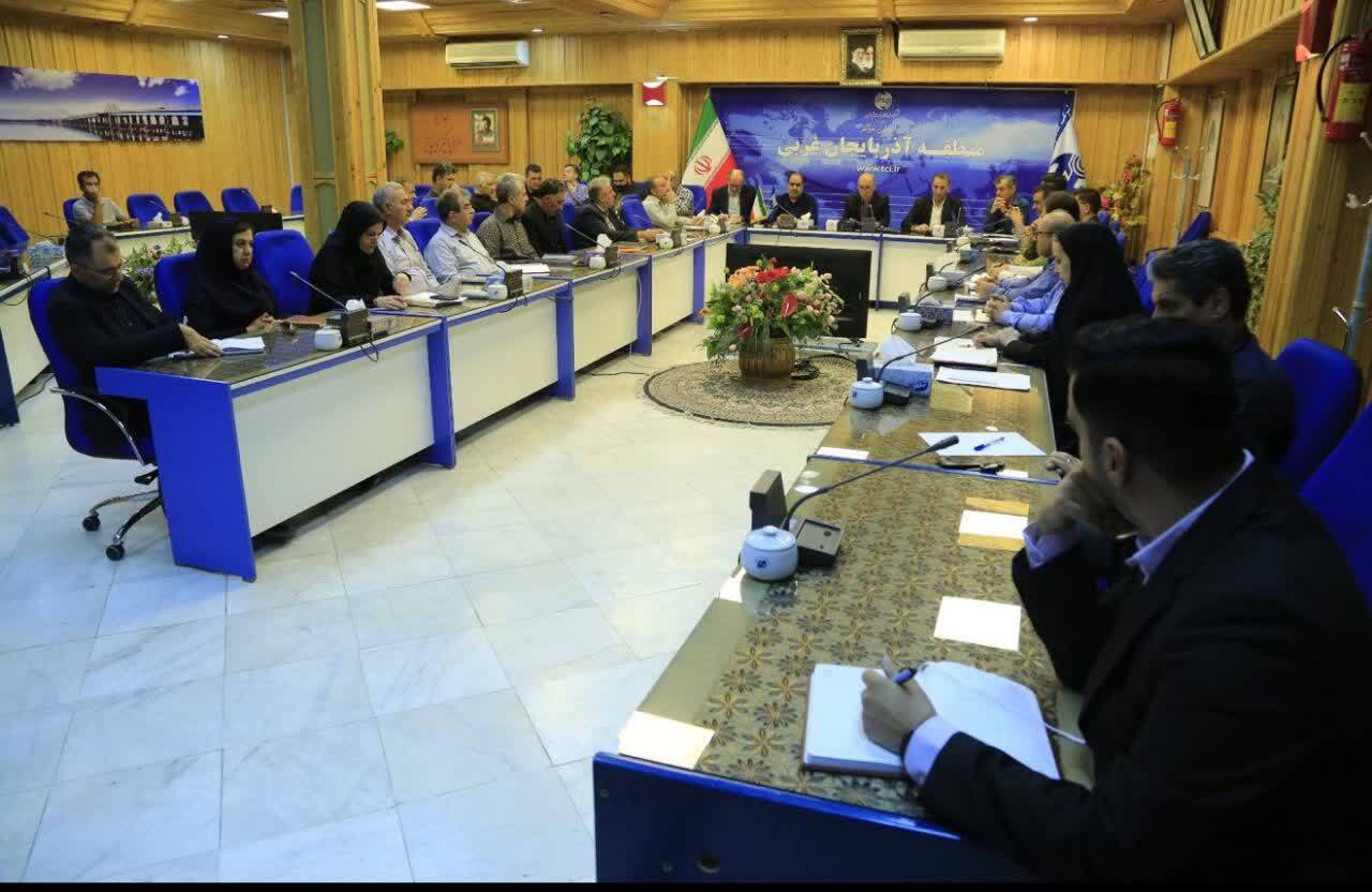 پیام آذری