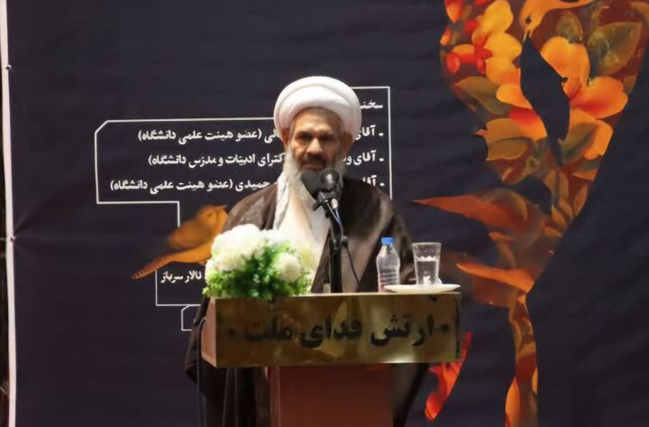 شهریار با عشق به اهل بیت(ع) از دیگر شاعران متمایز شد