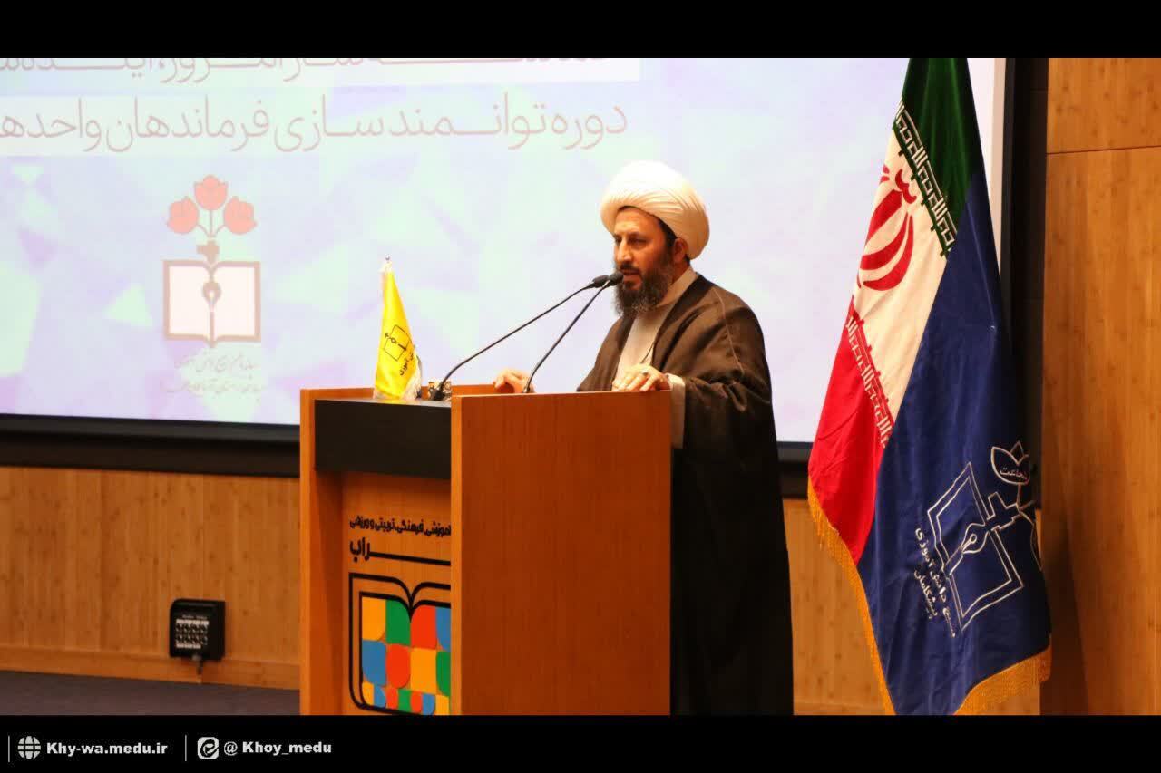 پیام آذری