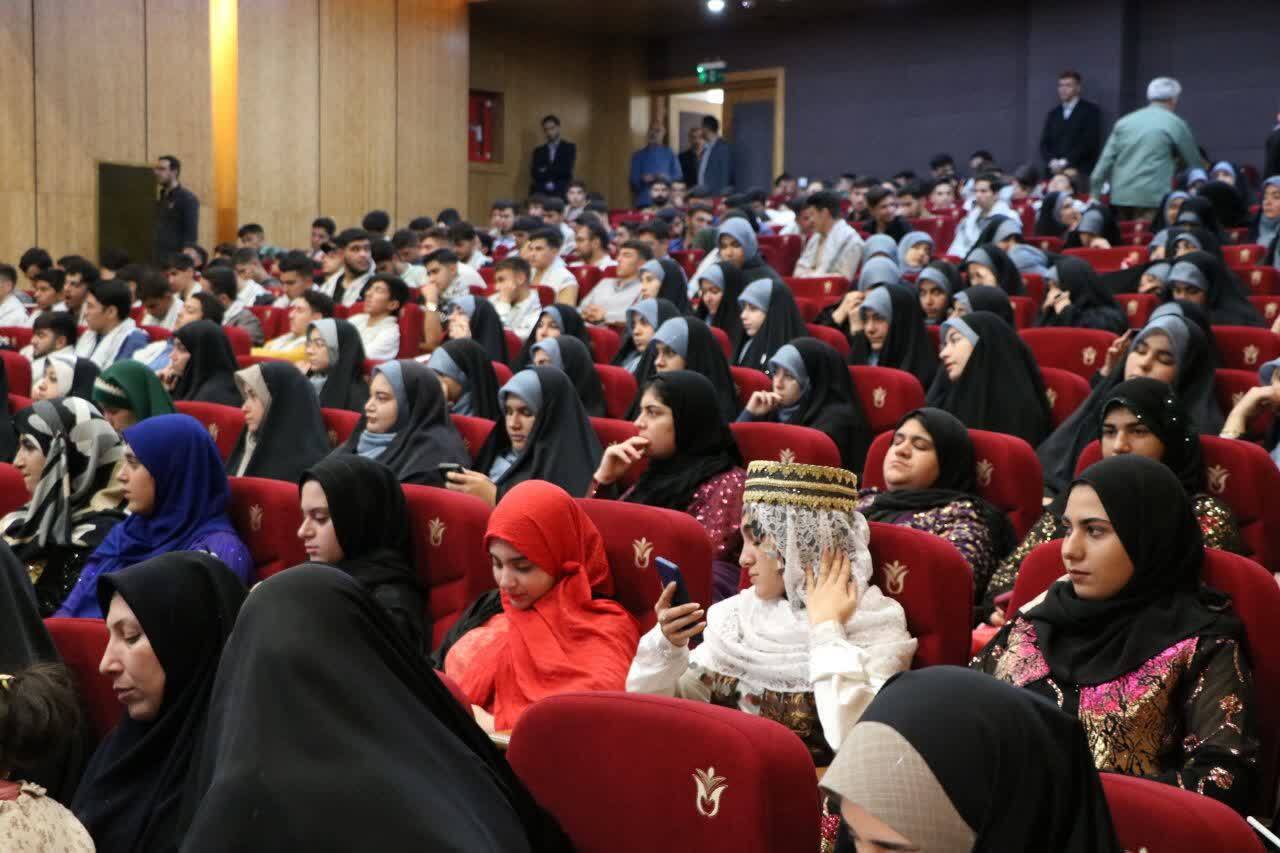 پیام آذری