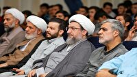 امام جمعه تبریز به تماشای تئاتر رفت