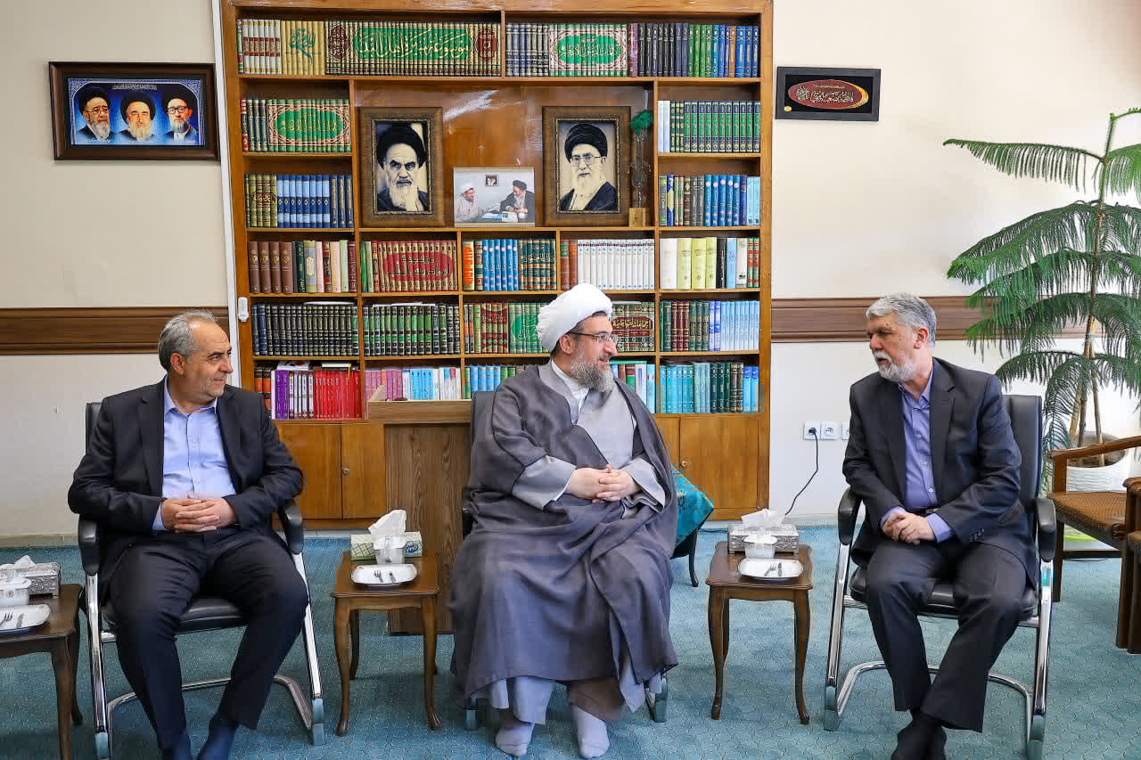 پیام آذری